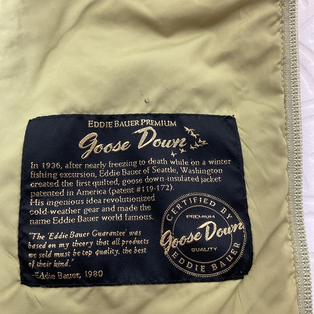 Eddie Bauer womens puffer vest med tall - Picture 7 of 9